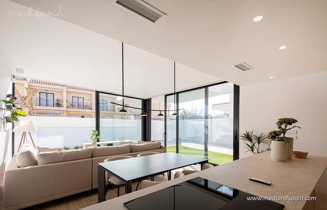 3 sovrum Villa till salu i Torre de la Horadada, Pilar de la Horadada med pool garage - 589 000 € (Ref: 9788337)