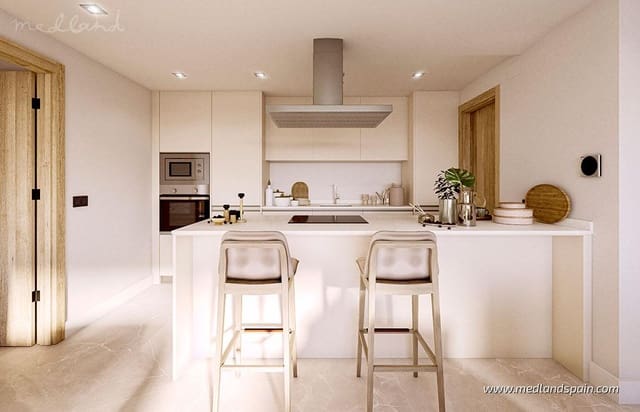 Apartamento de 2 habitaciones en Marbella en venta con piscina garaje - 475.000 € (Ref: 9790951)
