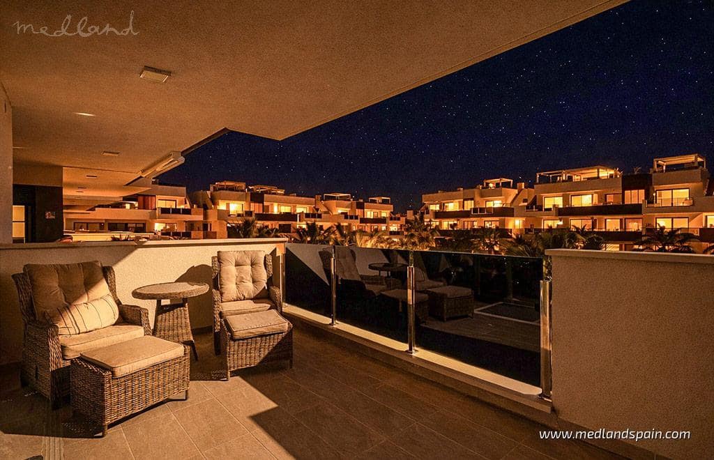 2 bedroom Apartment for sale in Los Altos with pool garage - € 285,000 (Ref: 9790952)