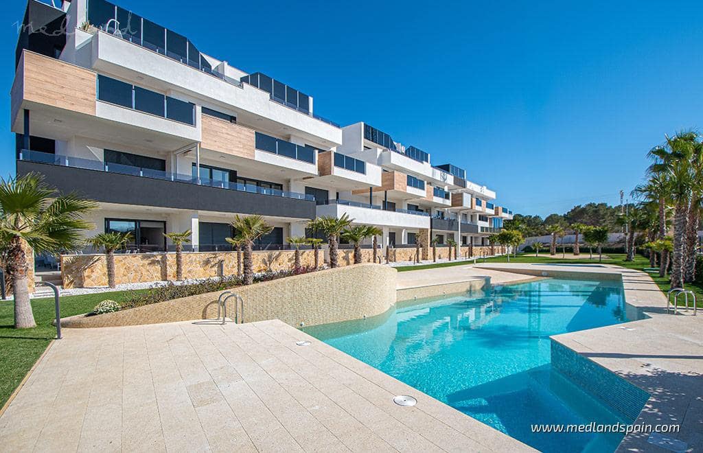 2 bedroom Apartment for sale in Los Altos with pool garage - € 285,000 (Ref: 9790952)