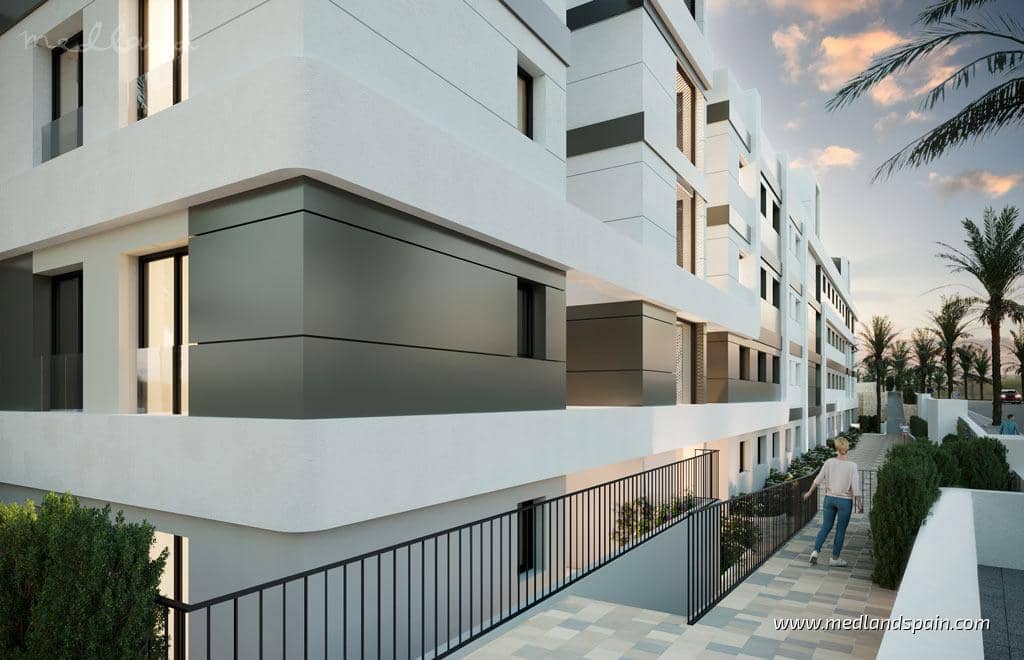 2 makuuhuone Huoneisto myytävänä paikassa El Campello mukana uima-altaan 
autotalli - 282 000 € (Ref: 9806288)