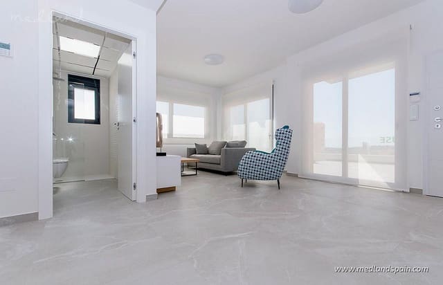3 quarto Apartamento para venda em San Miguel de Salinas com piscina - 399 000 € (Ref: 9807833)