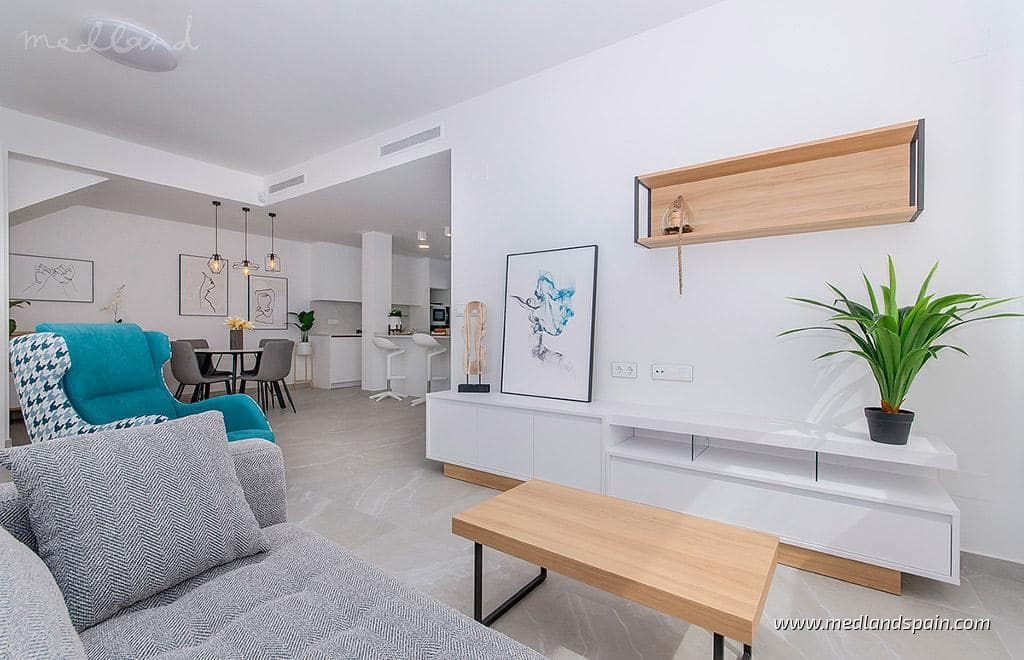 3 quarto Apartamento para venda em San Miguel de Salinas com piscina - 399 000 € (Ref: 9807833)