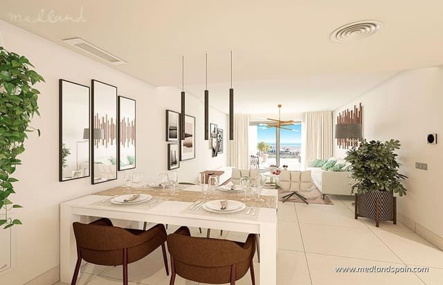 Apartamento de 3 habitaciones en Manilva en venta con piscina garaje - 540.000 € (Ref: 9811502)