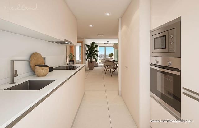 2 slaapkamer Appartement te koop in Manilva met zwembad garage - € 530.000 (Ref: 9811506)