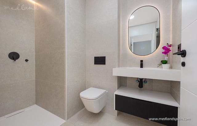 2 slaapkamer Appartement te koop in Guardamar del Segura met zwembad - € 445.000 (Ref: 9825002)