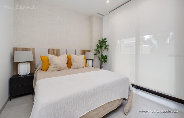 2 slaapkamer Appartement te koop in Guardamar del Segura met zwembad - € 445.000 (Ref: 9825002)