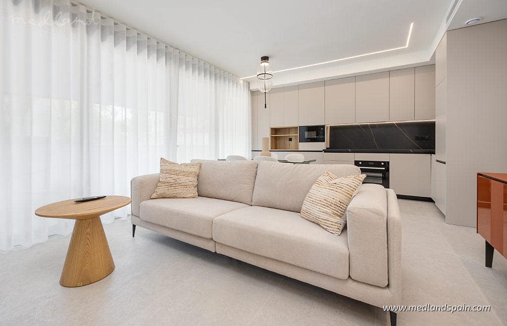 2 soveværelse Lejlighed til salg i Guardamar del Segura med swimmingpool garage - € 265.000 (Ref: 9825004)