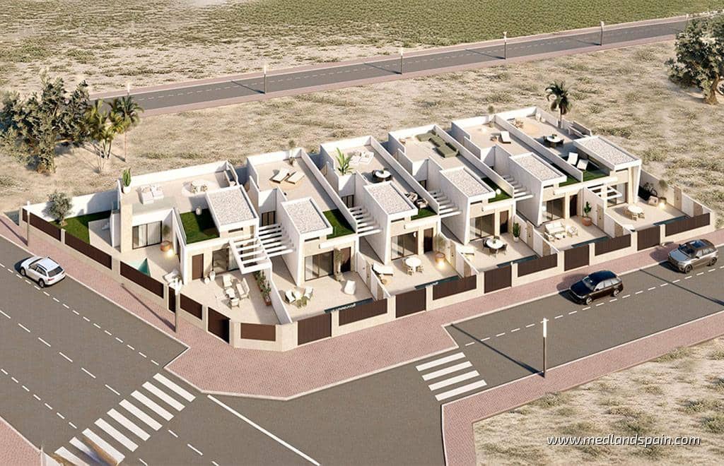 3 slaapkamer Villa te koop in Los Alcazares met zwembad garage - € 453.000 (Ref: 9825005)