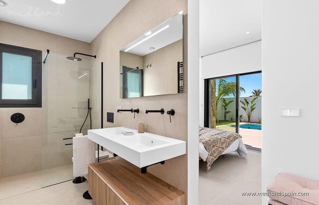 3 quarto Moradia para venda em San Javier com piscina - 739 900 € (Ref: 9833495)