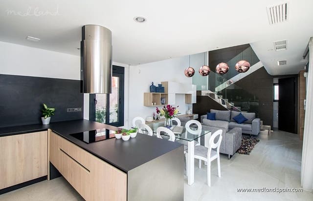 3 chambre Villa/Maison à vendre à Ciudad Quesada, Rojales avec piscine garage - 770 000 € (Ref: 9833496)