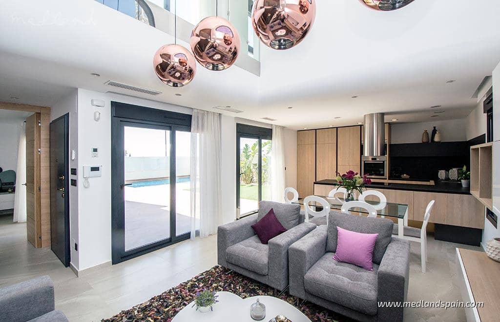 Chalet de 3 habitaciones en Ciudad Quesada en venta con piscina garaje - 770.000 € (Ref: 9833496)