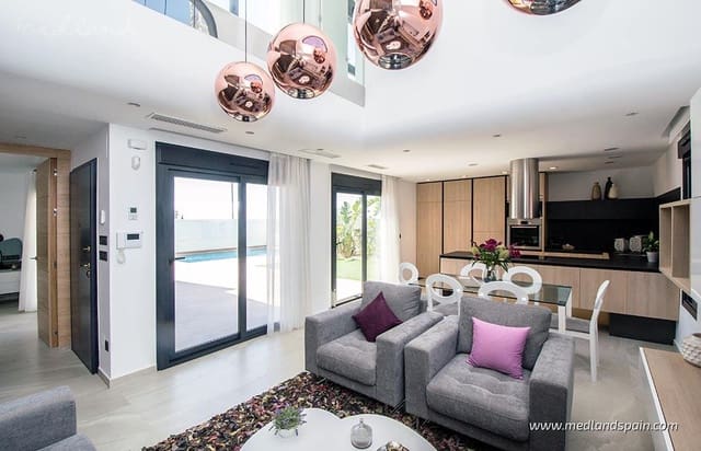 3 chambre Villa/Maison à vendre à Ciudad Quesada, Rojales avec piscine garage - 770 000 € (Ref: 9833496)