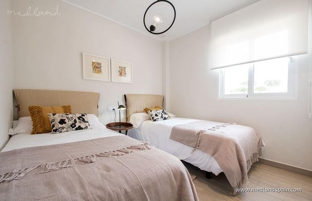 3 bedroom Apartment for sale in Pinar de Campoverde, Pilar de la Horadada with pool garage - € 299,900 (Ref: 9849276)