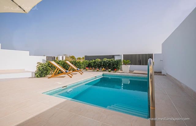 3 bedroom Townhouse for sale in Torrevieja with pool garage - € 539,000 (Ref: 9873209)