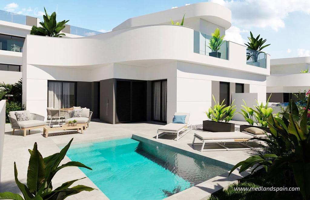 3 soverom Hus til salgs i Torrevieja med svømmebasseng garasje - € 539 000 (Ref: 9873209)