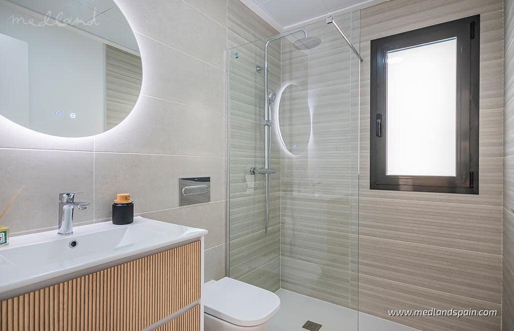 3 soverom Hus til salgs i Torrevieja med svømmebasseng garasje - € 539 000 (Ref: 9873209)