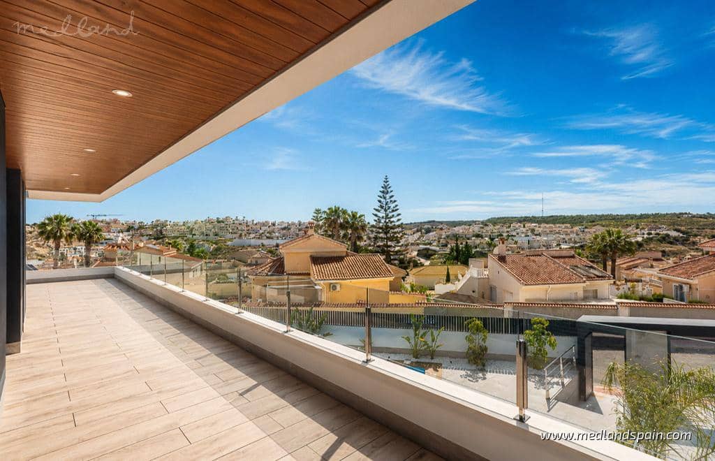 4 soveværelse Villa til salg i Ciudad Quesada med swimmingpool garage - € 1.150.000 (Ref: 9875842)