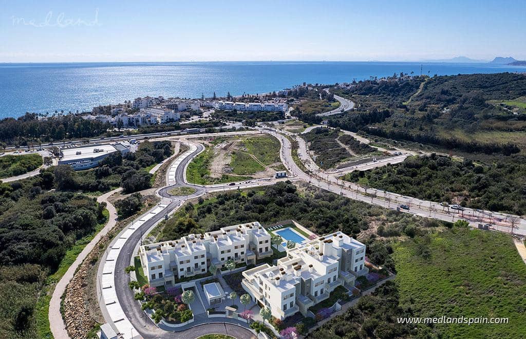 3 makuuhuone Huoneisto myytävänä paikassa Estepona mukana uima-altaan 
autotalli - 739 000 € (Ref: 9891916)