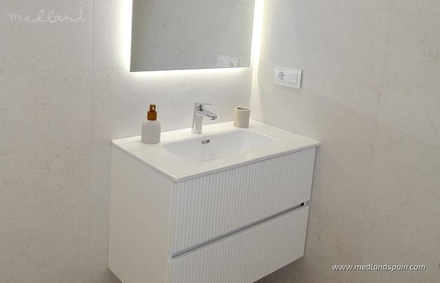 2 chambre Appartement à vendre à Pilar de la Horadada avec piscine garage - 245 000 € (Ref: 9896614)