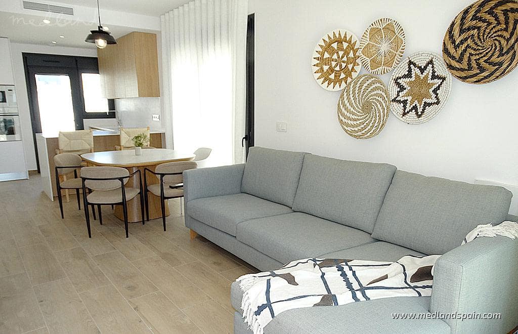 2 sovrum Lägenhet till salu i Pilar de la Horadada med pool garage - 265 000 € (Ref: 9896615)