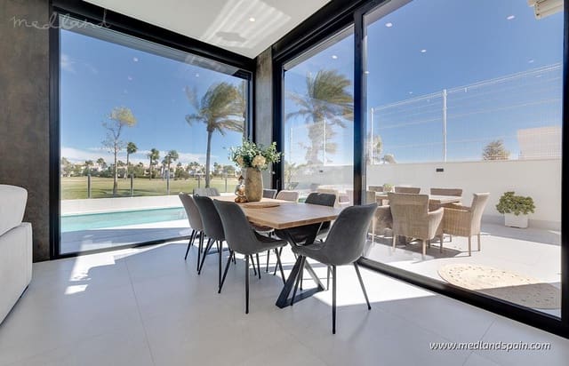 3 bedroom Villa for sale in Pilar de la Horadada with pool garage - € 586,000 (Ref: 9915512)