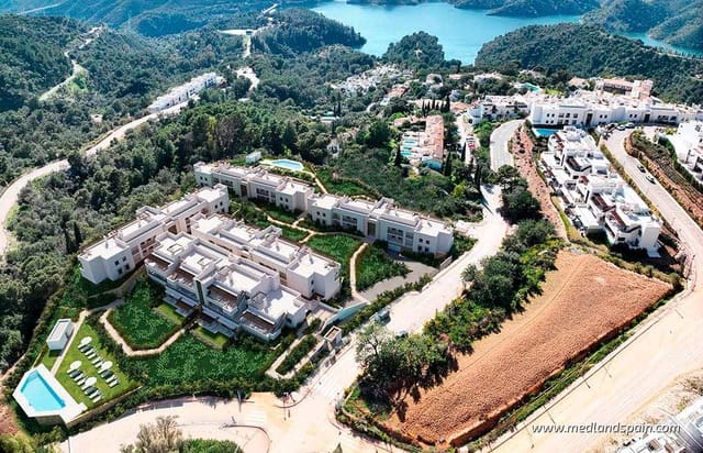 3 bedroom Apartment for sale in Marbella with pool garage - € 630,000 (Ref: 9921963)