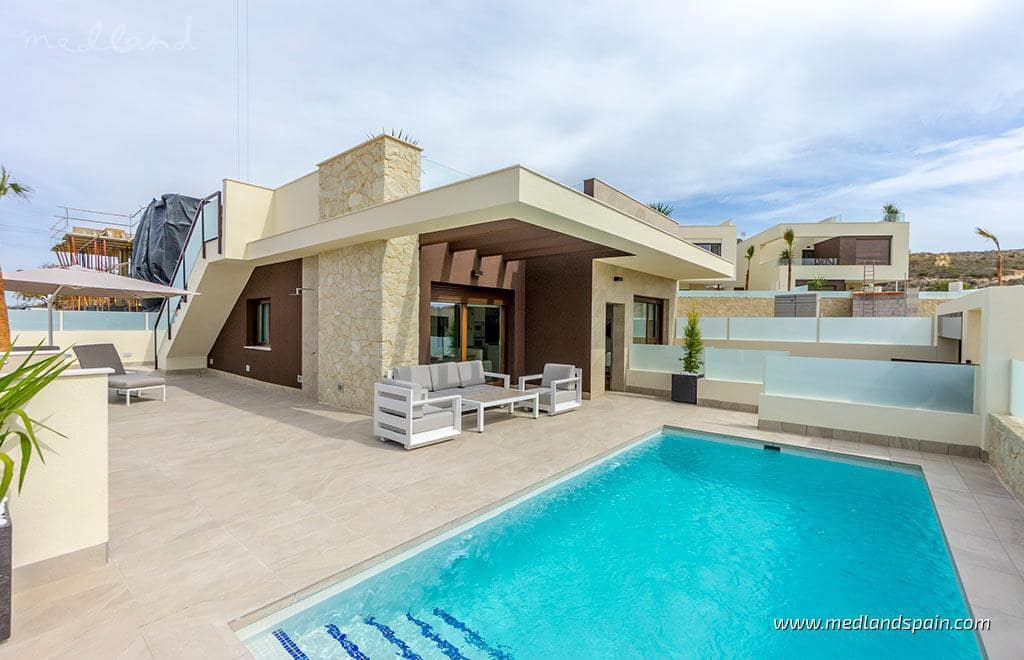 4 soverom Villa til salgs i Benijofar med svømmebasseng garasje - € 645 000 (Ref: 9921967)