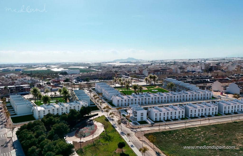 3 Zimmer Apartment zu verkaufen in Pilar de la Horadada mit Pool Garage - 375.000 € (Ref: 9934507)