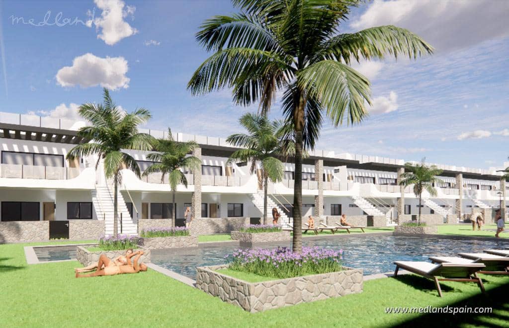3 Zimmer Apartment zu verkaufen in Pilar de la Horadada mit Pool Garage - 375.000 € (Ref: 9934507)