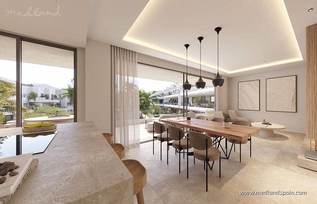 2 makuuhuone Huoneisto myytävänä paikassa Estepona mukana uima-altaan 
autotalli - 534 000 € (Ref: 9936116)