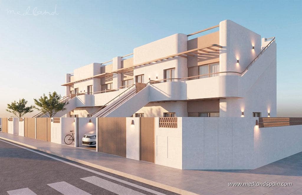 2 bedroom Apartment for sale in Pilar de la Horadada with pool garage - € 274,900 (Ref: 9936124)