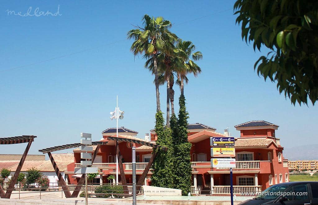 Casa de 3 habitaciones en La Marina en venta con piscina garaje - 395.000 € (Ref: 9942069)