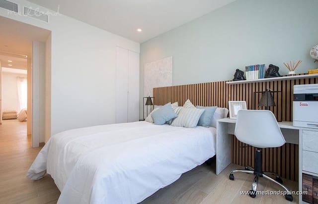 2 soverom Leilighet til salgs i Pilar de la Horadada ciudad, Pilar de la Horadada med svømmebasseng - € 304 900 (Ref: 9945436)