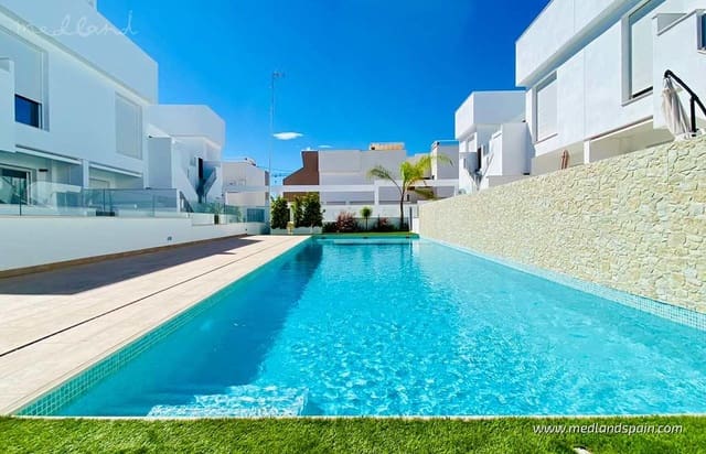 2 soverom Leilighet til salgs i Pilar de la Horadada ciudad, Pilar de la Horadada med svømmebasseng - € 304 900 (Ref: 9945436)