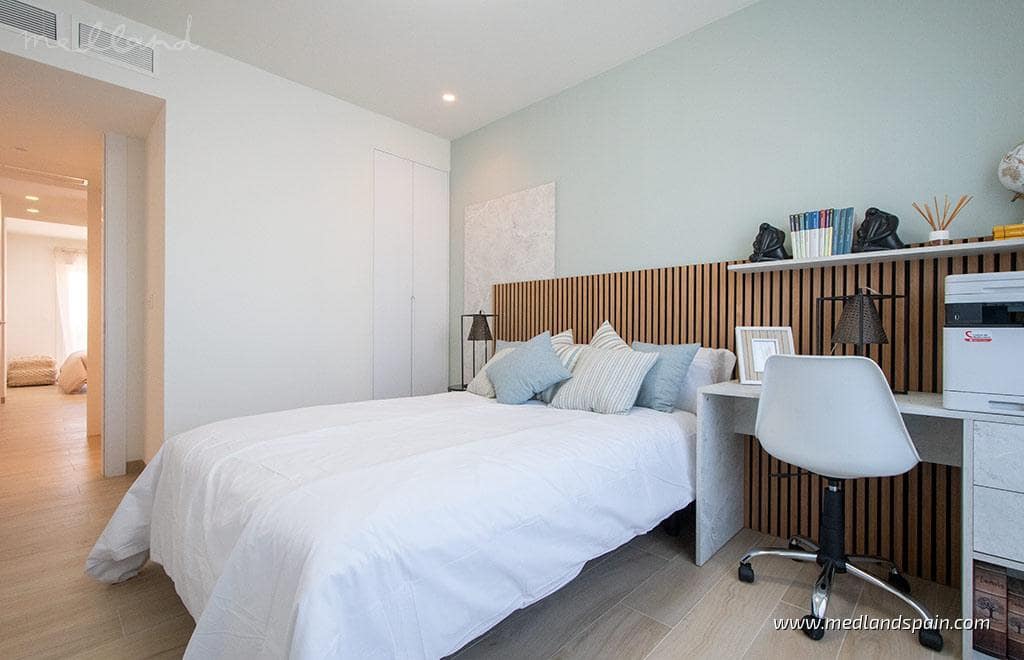 2 bedroom Apartment for sale in Pilar de la Horadada with pool - € 304,900 (Ref: 9945436)