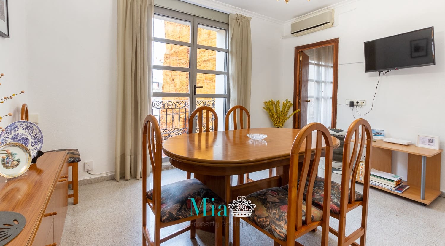 8 soverom Hus til salgs i Alicante by - € 700 000 (Ref: 7993379)