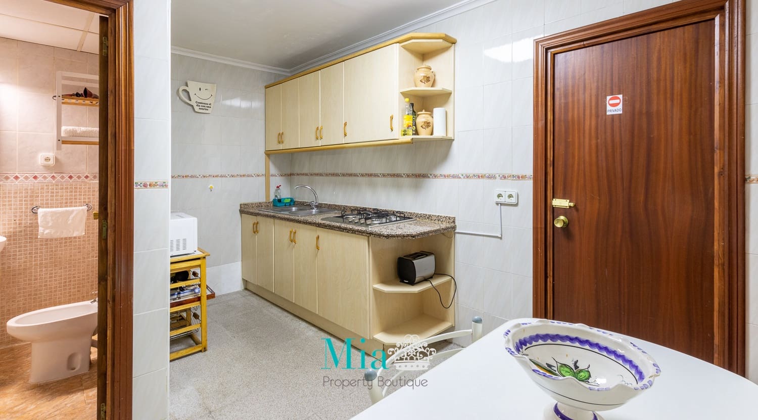 8 soverom Hus til salgs i Alicante by - € 700 000 (Ref: 7993379)