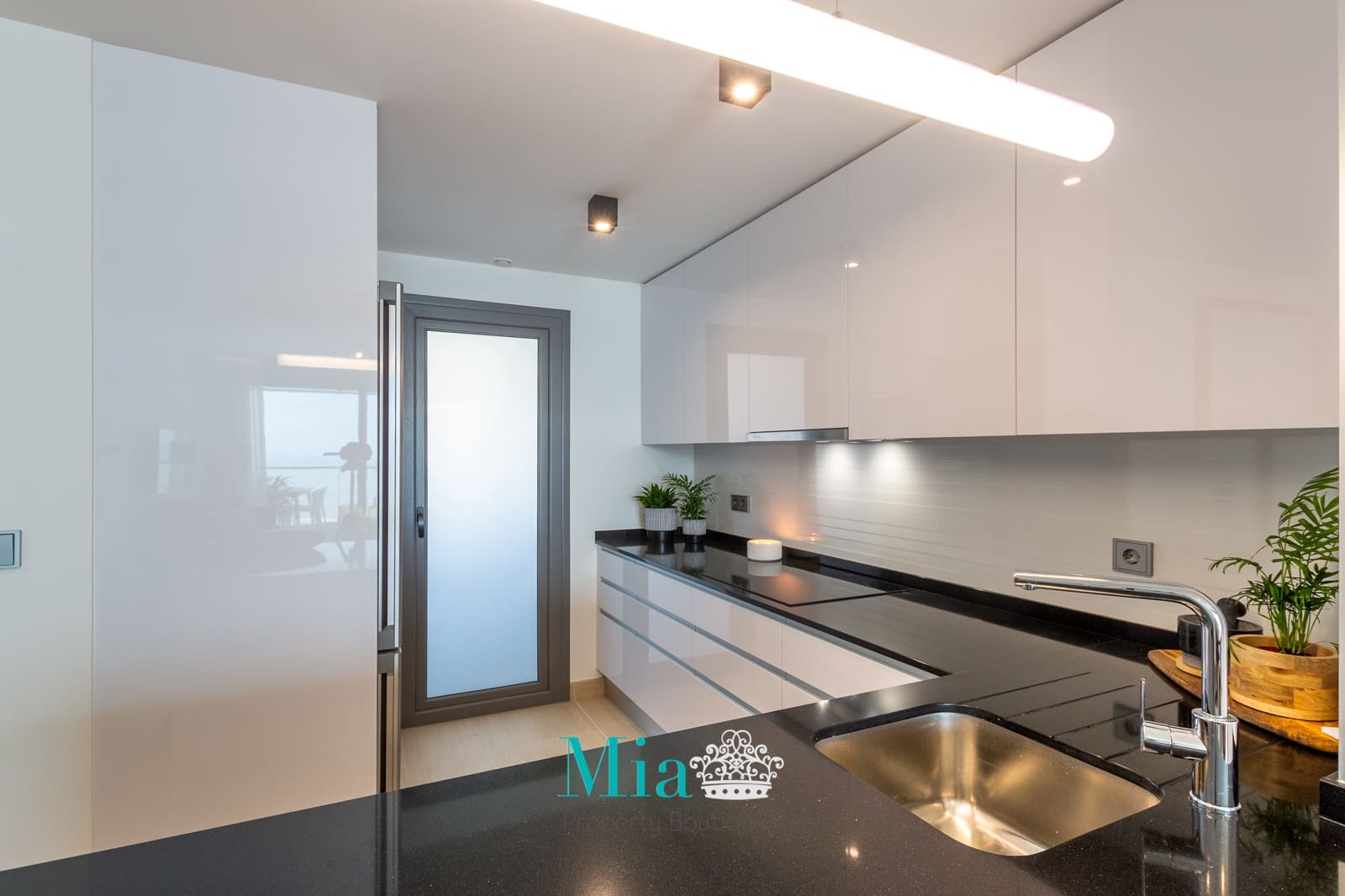 2 soveværelse Lejlighed til leje i Cabo de las Huertas med swimmingpool garage - € 2.500 (Ref: 7993385)