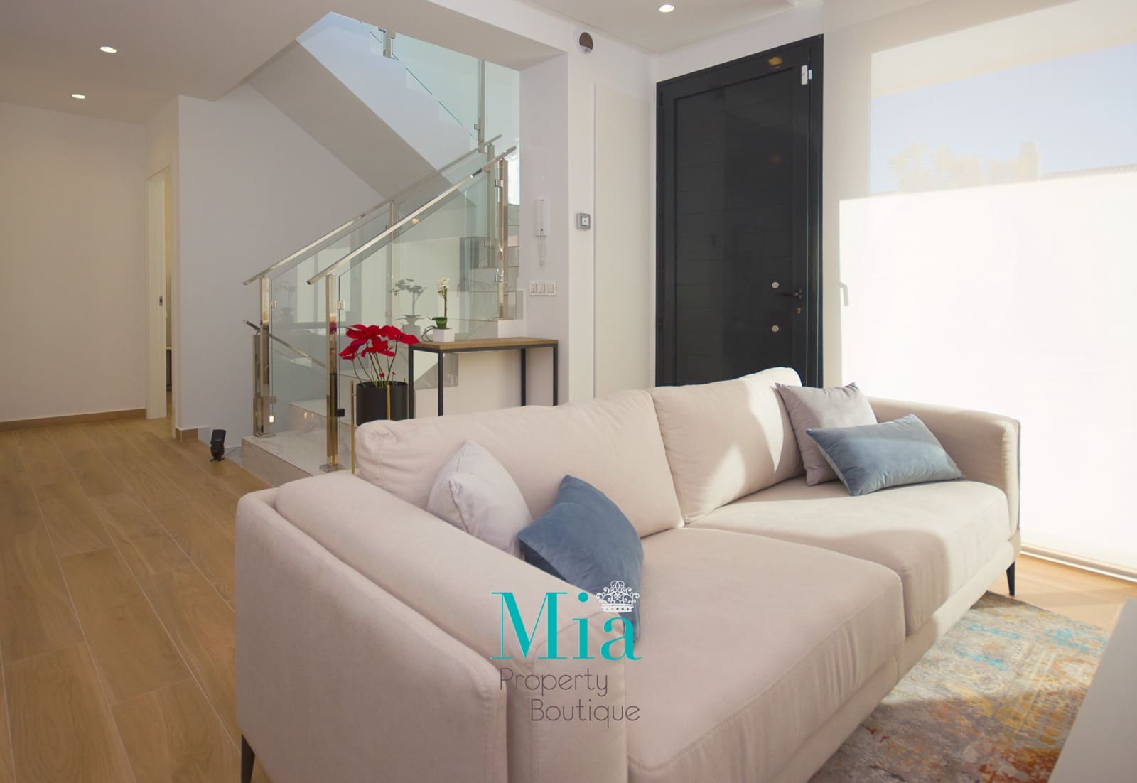 3 soverom Villa til salgs i Coveta Fuma med svømmebasseng - € 859 000 (Ref: 7993391)