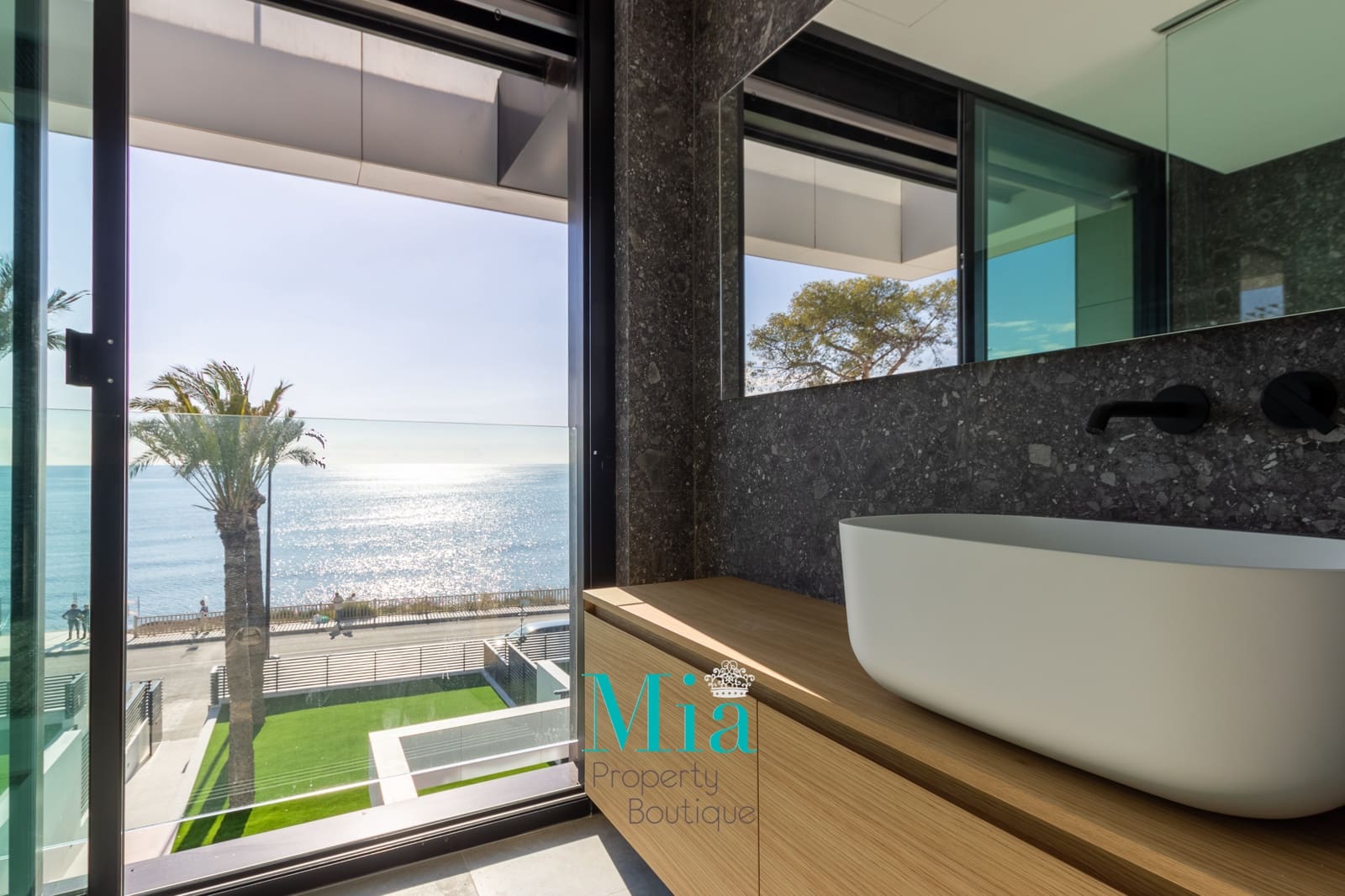 5 soverom Villa til salgs i Playa de Muchavista med svømmebasseng - € 2 250 000 (Ref: 7993392)