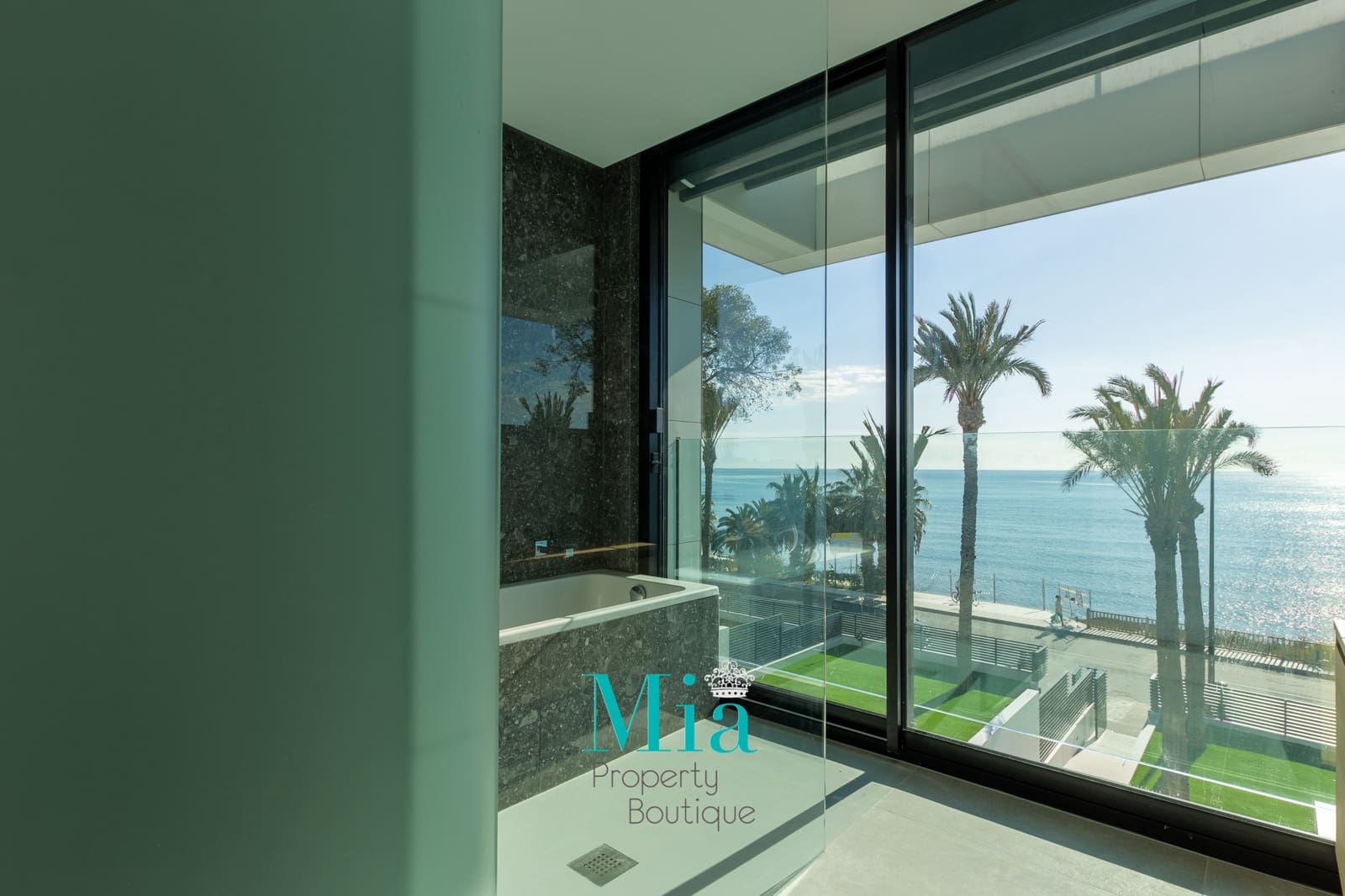 5 soverom Villa til salgs i Playa de Muchavista med svømmebasseng - € 2 250 000 (Ref: 7993392)