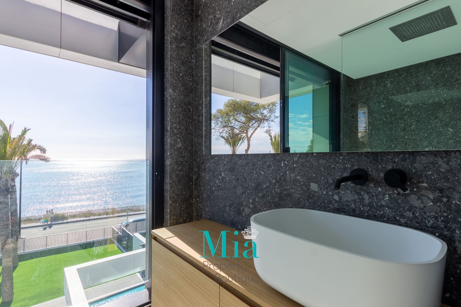 5 soverom Villa til salgs i Playa de Muchavista med svømmebasseng - € 2 250 000 (Ref: 7993392)