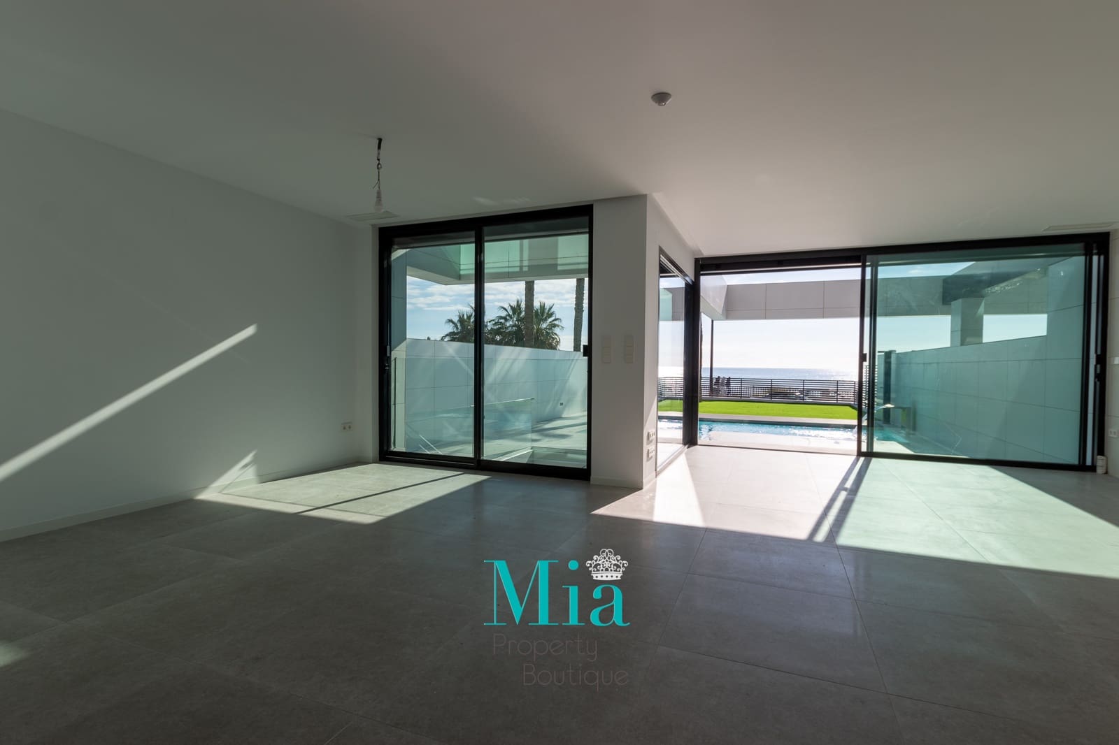 5 soverom Villa til salgs i Playa de Muchavista med svømmebasseng - € 2 250 000 (Ref: 7993392)