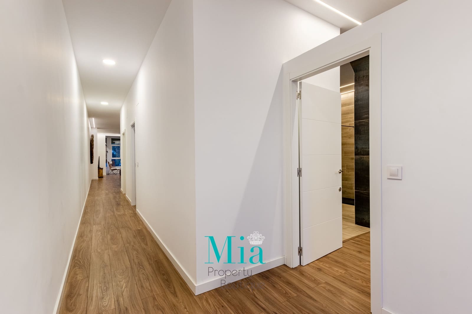 2 soveværelse Lejlighed til salg i Alicante by - € 550.000 (Ref: 7993396)