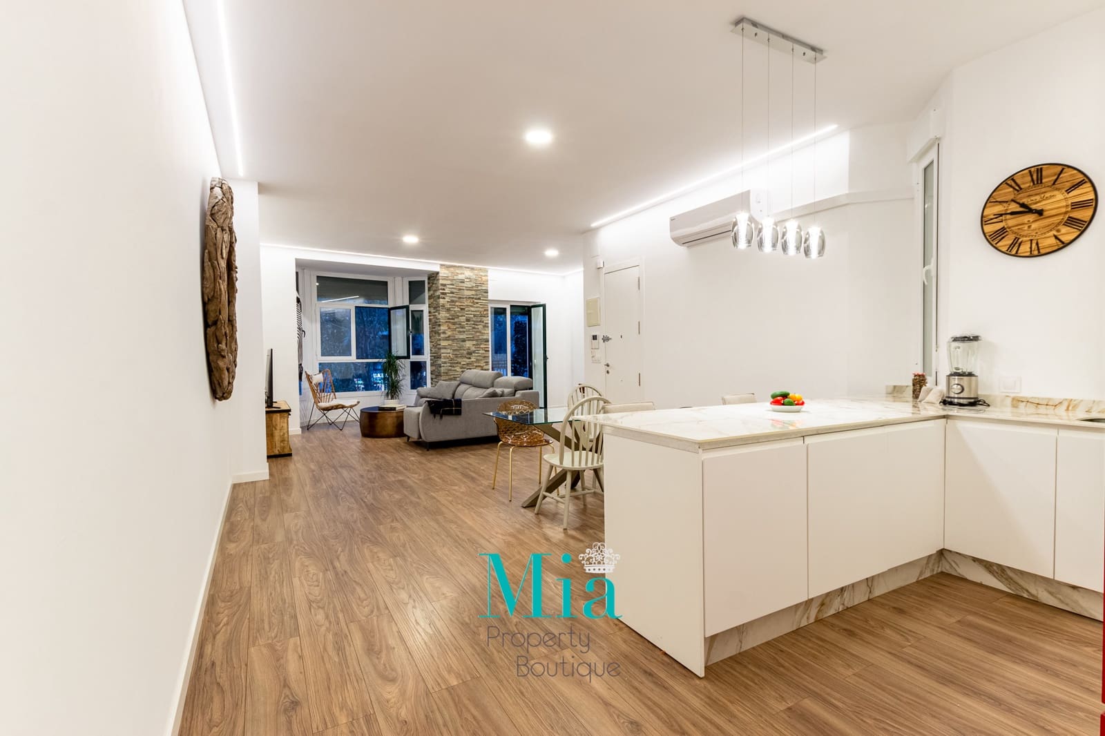 2 soveværelse Lejlighed til salg i Alicante by - € 550.000 (Ref: 7993396)