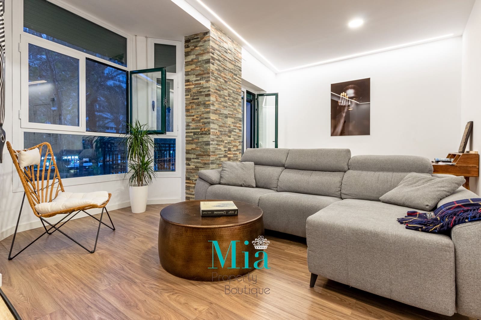 2 soveværelse Lejlighed til salg i Alicante by - € 550.000 (Ref: 7993396)