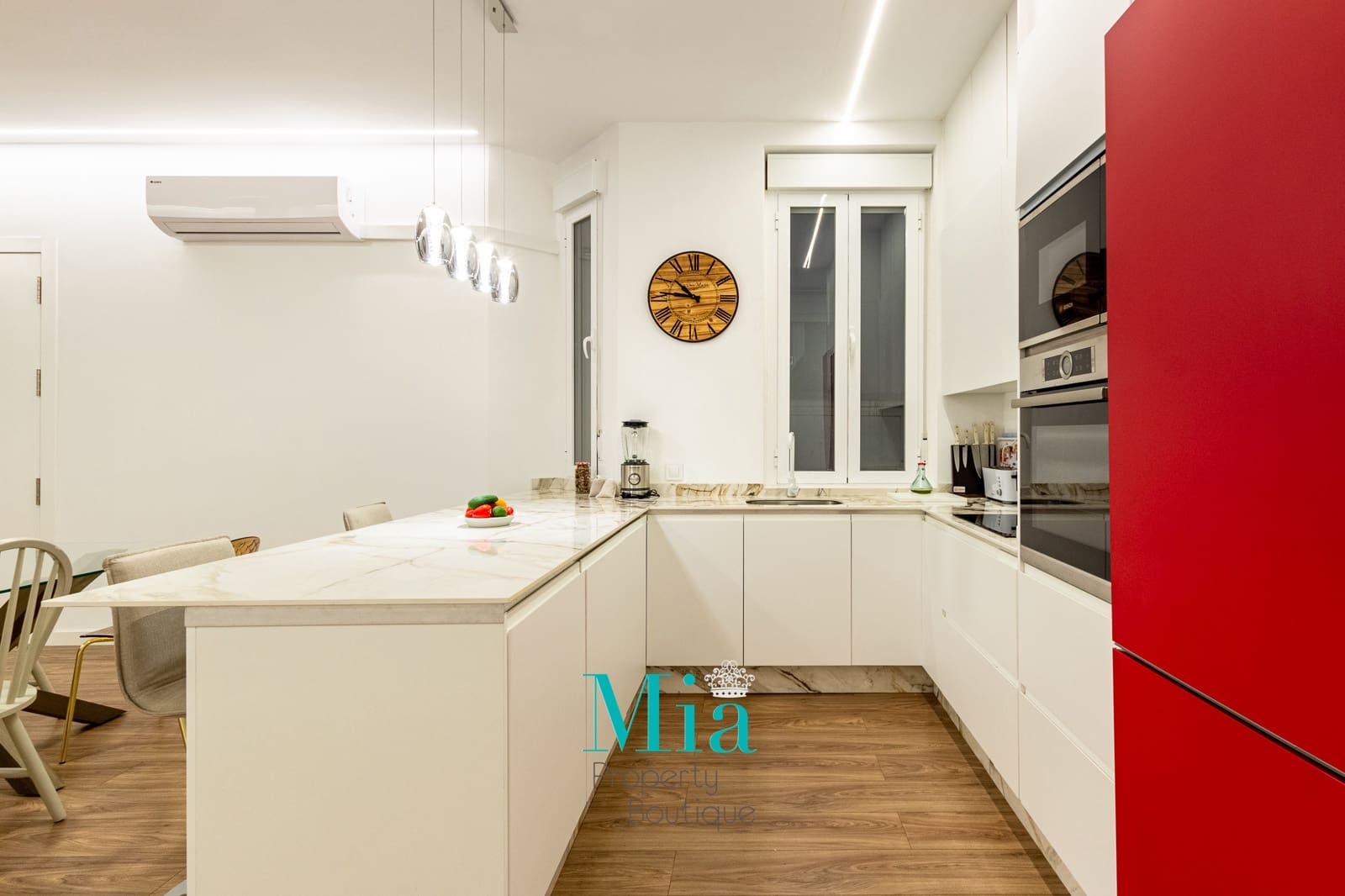 2 soveværelse Lejlighed til salg i Alicante by - € 550.000 (Ref: 7993396)