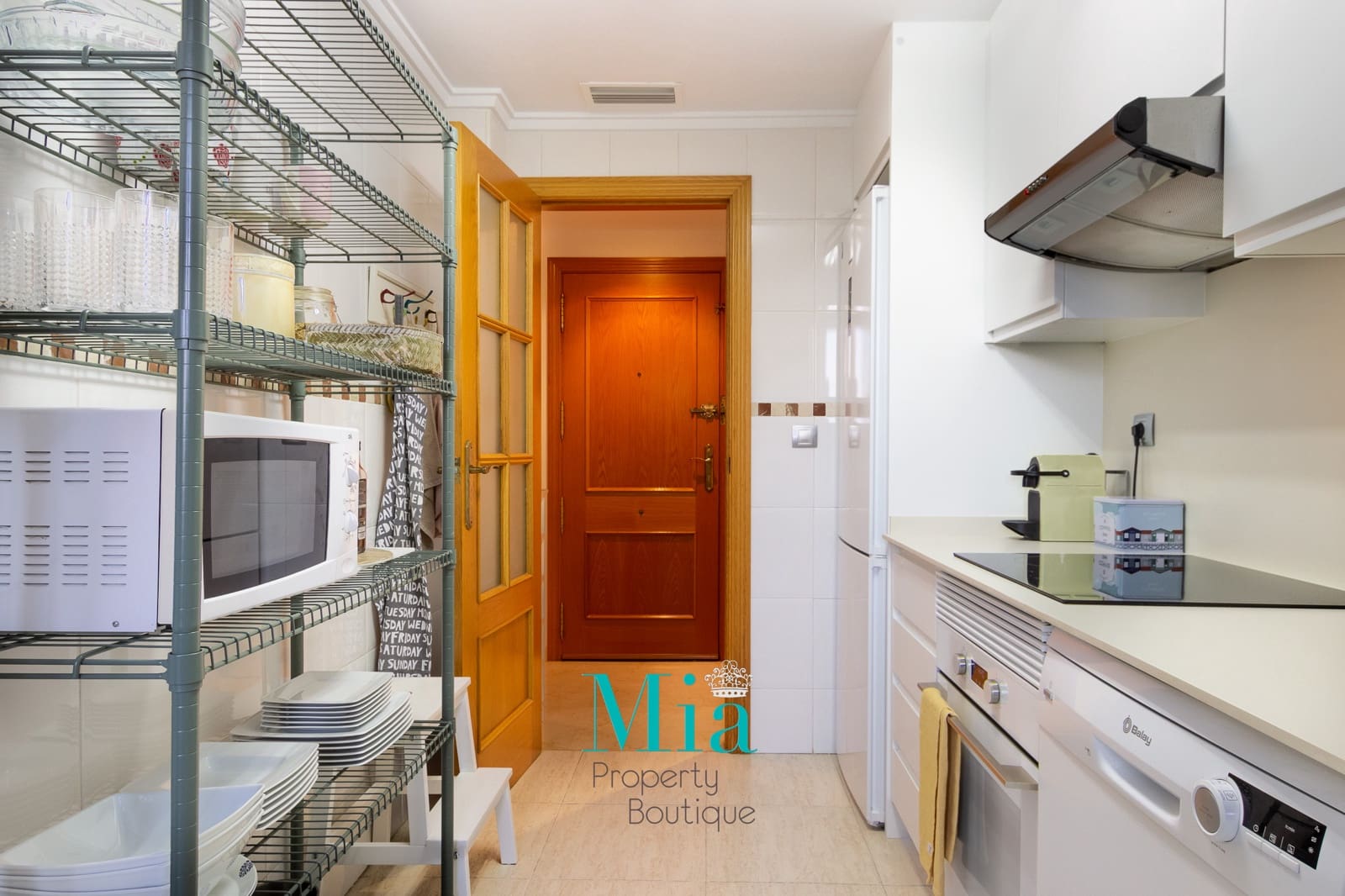 2 slaapkamer Appartement te huur in Alicante stad met zwembad garage - € 1.400 (Ref: 7993398)