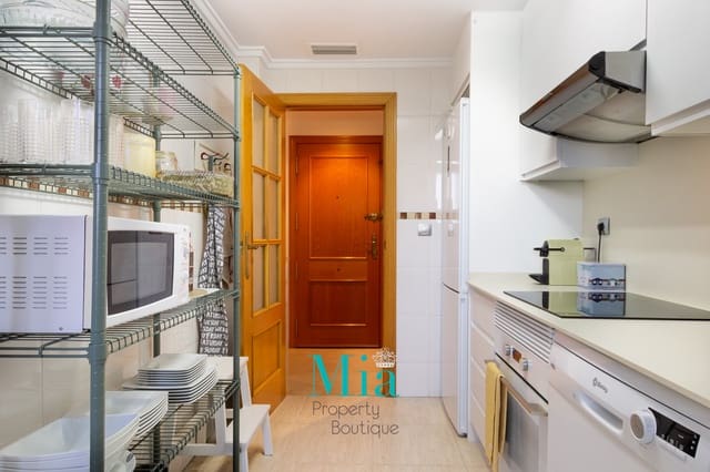 2 sovrum Lägenhet att hyra i Alicante stad med pool garage - 1 400 € (Ref: 7993398)